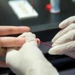 Discriminatorio aplicar exámenes de VIH para contratar personal médico